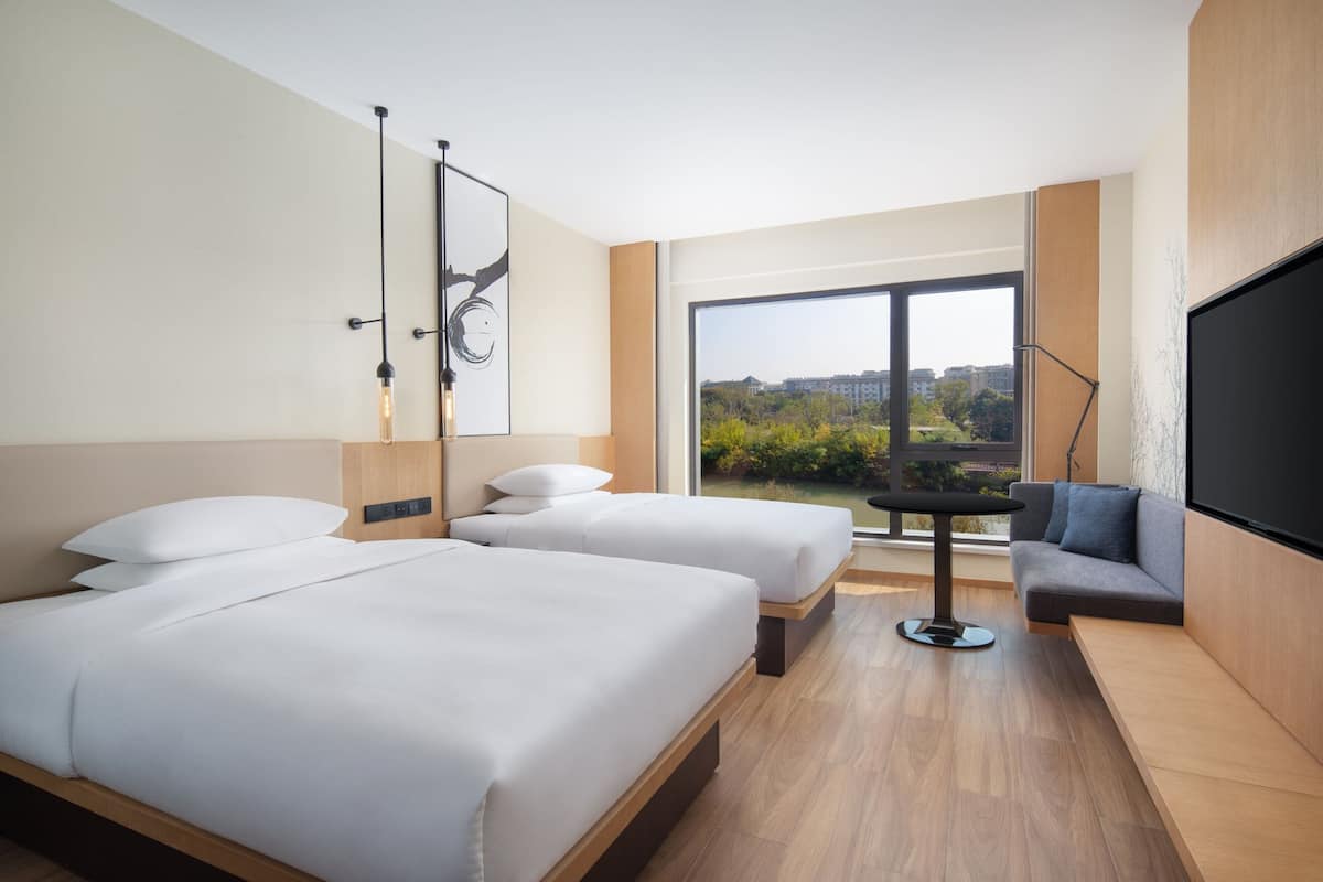 ห้องพัก, เตียงเดี่ยว 2 เตียง, วิวสวน