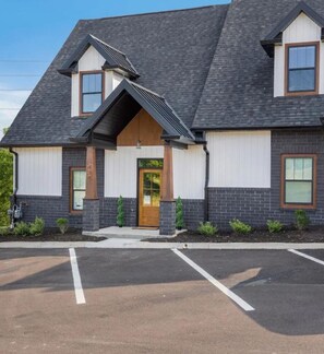 Exterior - Spacious Smoky Mountain Retreat in Sevierville (Sevierville)