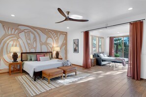 3 bedrooms, desk, iron/ironing board, travel crib