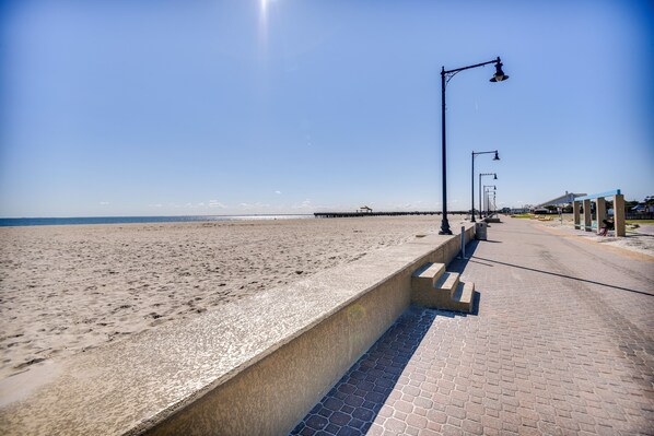 Strand