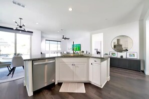 Interior - Coachella Oasis
 (Coachella)