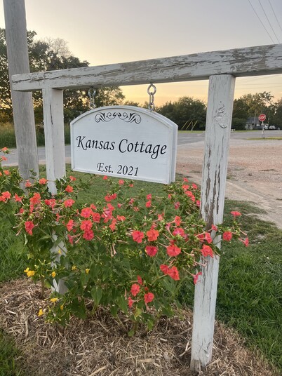 Kansas Cottage
