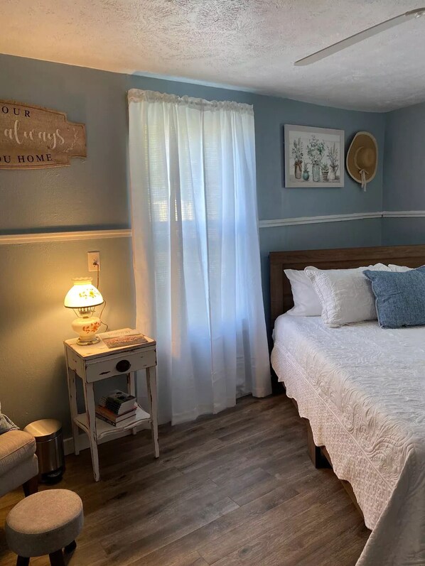 1 bedroom, iron/ironing board, free WiFi, bed sheets