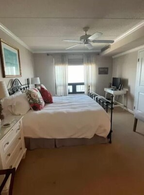 2 室のベッドルーム、セーフティボックス (室内)、アイロン / アイロン台、WiFi (無料)