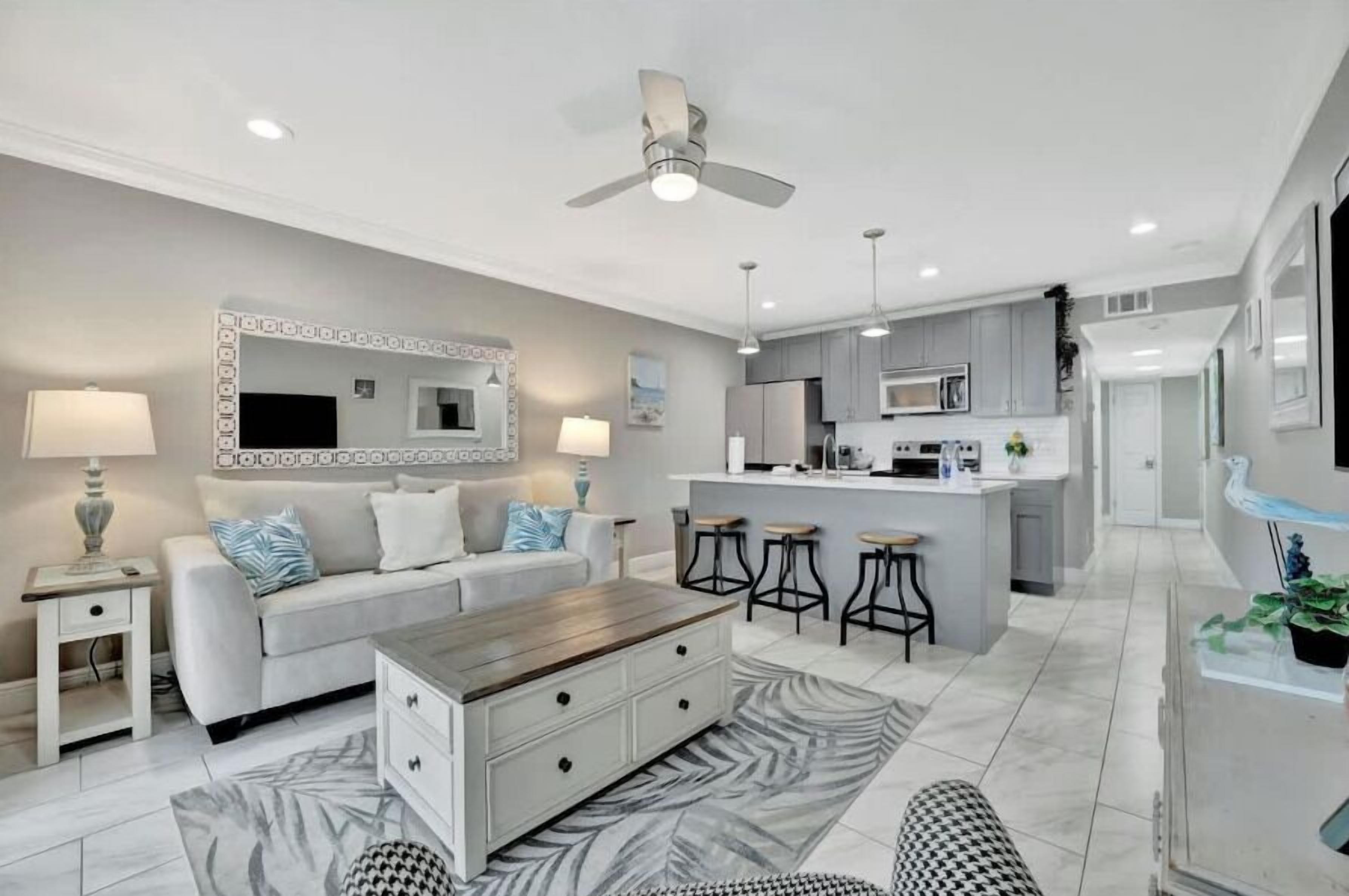 Leilighet – design | Minibar, individuelt dekorert, individuelt innredet og skrivebord