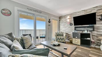 Panoramic Apartment, Fireplace, Bay View | Minibar, individually decorated, individually furnished, desk