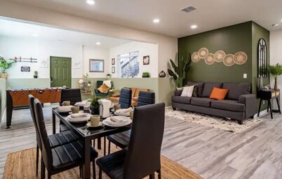 Tranquil Haven: Luxurious and Spacious Guest Suite
