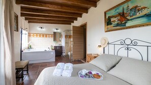 4 bedrooms, iron/ironing board, travel cot, WiFi - Casa La Bimbre Algatocín by Ruralidays (Málaga)