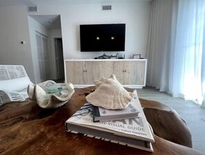 Living area - Ocean Blue Bimini Bay 2/2 (Bimini)