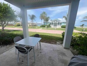 Outdoor dining - Ocean Blue Bimini Bay 2/2 (Bimini)