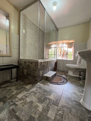 Habitacion No. 6 | Baño