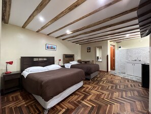 Habitacion No. 2 | 1 dormitorio, espacio para trabajar con un portátil, cortinas opacas