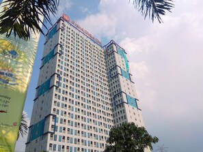 Exterior - Cozy And Minimalist Studio Apartment At Grand Dhika City (Bekasi)
