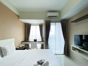 Studio | Free WiFi - Cozy Studio At 20Th Fl Grand Dhika City Apartment (Bekasi)