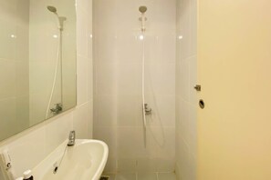 Studio | Bad | Dusj og håndklær