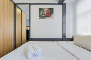 Studio | Free WiFi - Simply And Homey Studio Apartment At Serpong Garden Apartment (Cisauk)