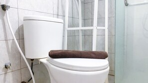 Apartment | Bathroom - Spacious And Homey 2Br At Kebagusan City Apartment (Jakarta)