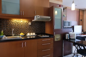 Apartemen | Dapur pribadi | Lemari es besar dan kompor