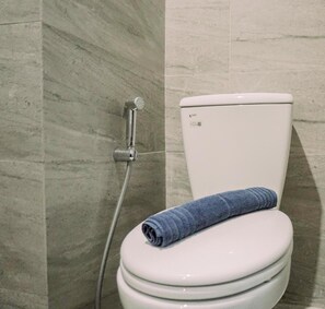 Estudio | Baño | Regadera, amenidades de baño gratuitas, toallas
