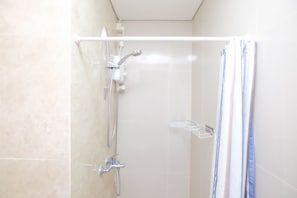 Bathroom - Modern And Good Deal 2Br At Transpark Cibubur Apartment (Depok)