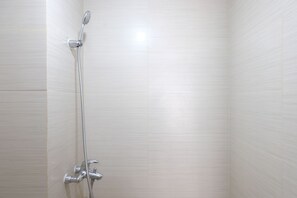 อพาร์ทเมนท์ | ห้องน้ำ | ฝักบัว, ของใช้ในห้องน้ำฟรี, ผ้าเช็ดตัว