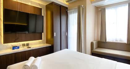 Cozy And Warm Studio Transpark Juanda Bekasi Timur Apartment