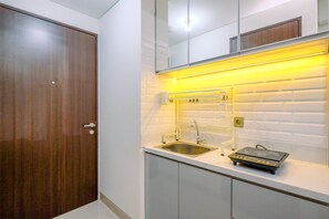 Studio | Eigene Küche | Großer Kühlschrank, Herdplatte, Wasserkocher