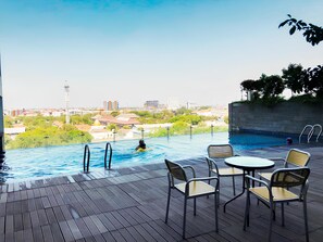 Outdoor pool - Strategic And Homey Studio At Tamasari Papilio Apartment (Surabaya)