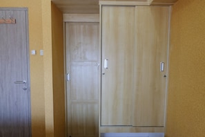 Apartment | 2 bedrooms, free WiFi