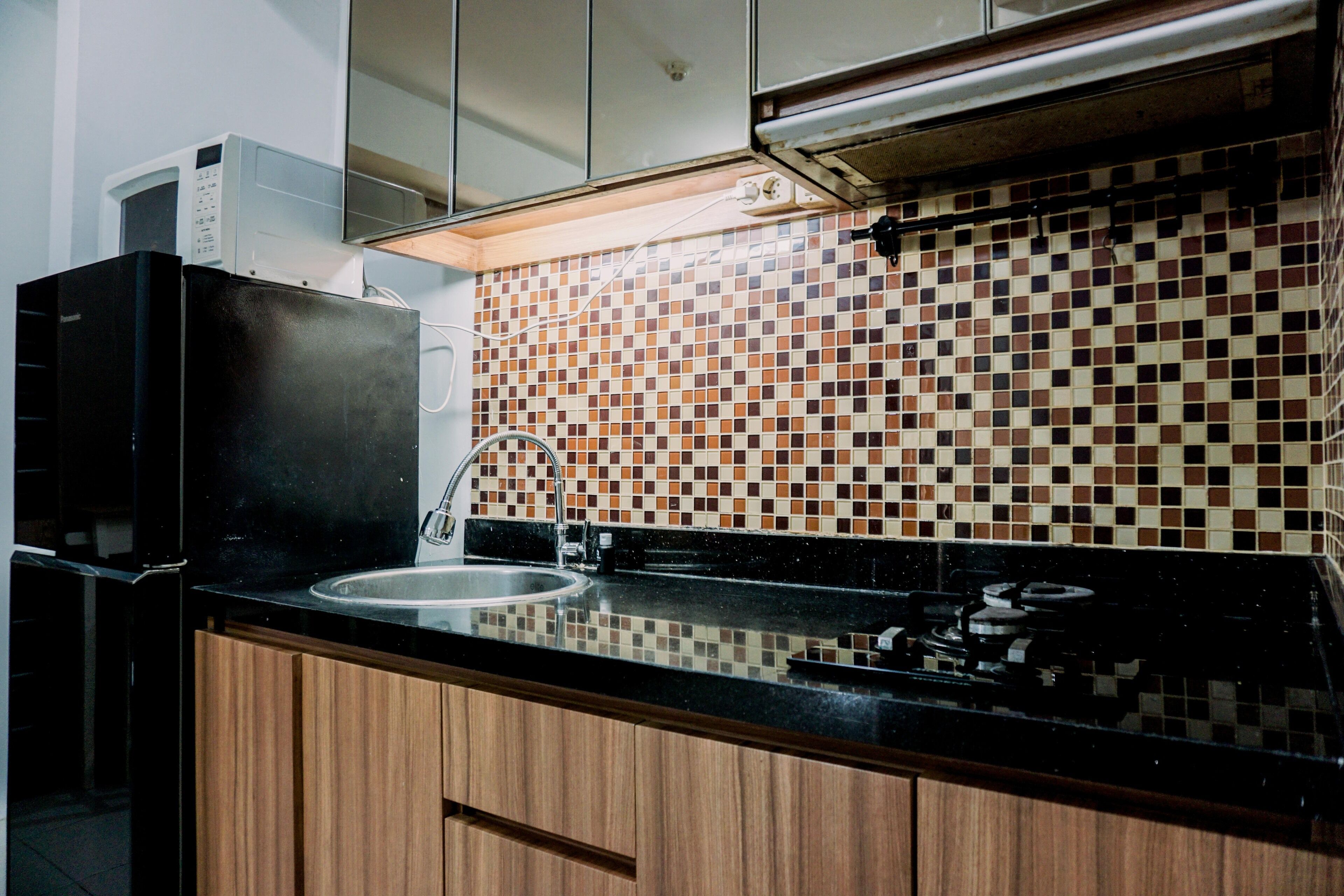 Refrigerador con freezer, placa de cocina