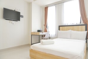 Studio | Free WiFi - Minimalist And Homey Studio At Evenciio Margonda Apartment (Depok)