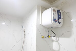 Apartment | Bathroom - Spacious 2Br At Grand Asia Afrika Apartment (Bandung)