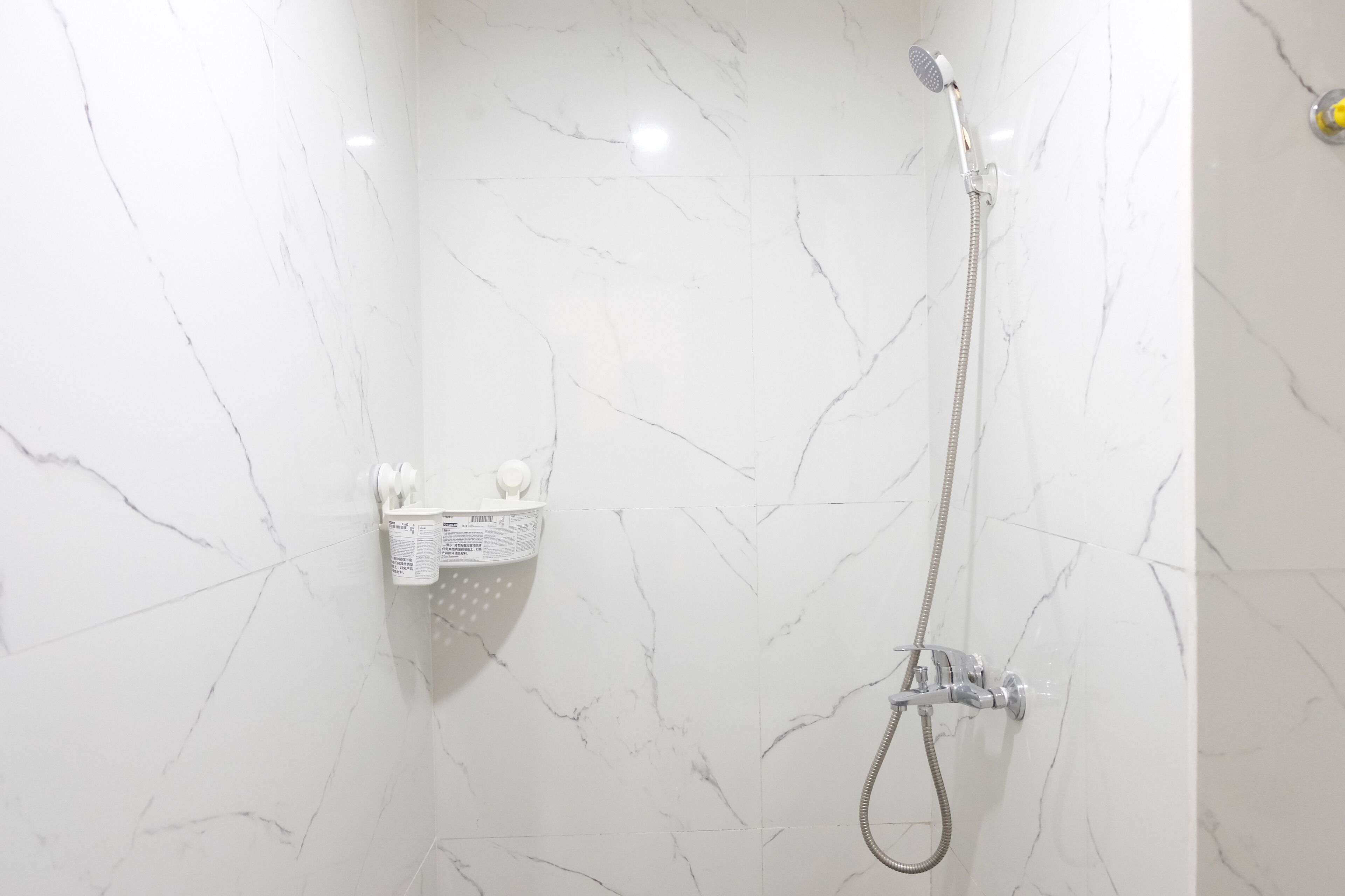 Apartment | Badezimmer | Dusche, Handtücher