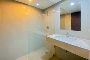 Studio | Bathroom - Cozy Stay Studio Apartment At H Residence (Jakarta)