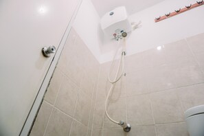 Apartment | Bathroom | Shower, towels