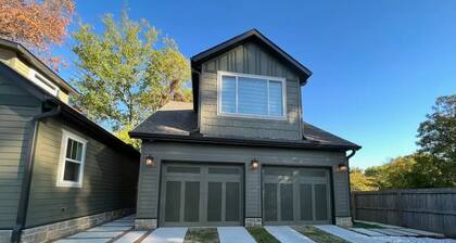 New Craftsman 4 Bdr in Downtown Bentonville