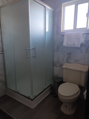 Classic Double Room | Bathroom