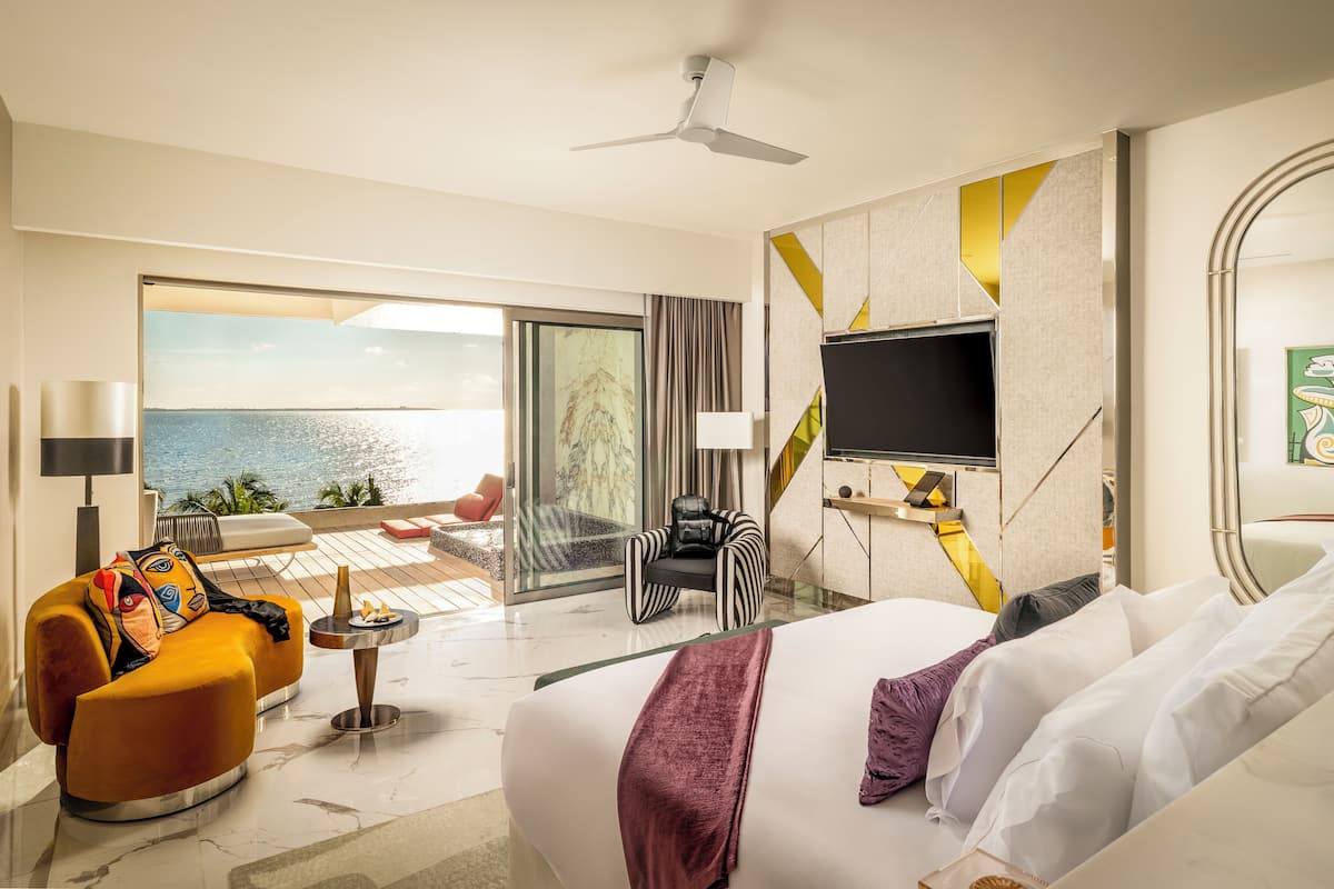 Biancheria da letto di alta qualità, copriletto in piuma, minibar