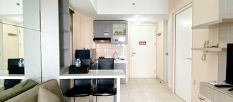 Springlake Summarecon Bekasi 公寓优雅而现代的2卧室