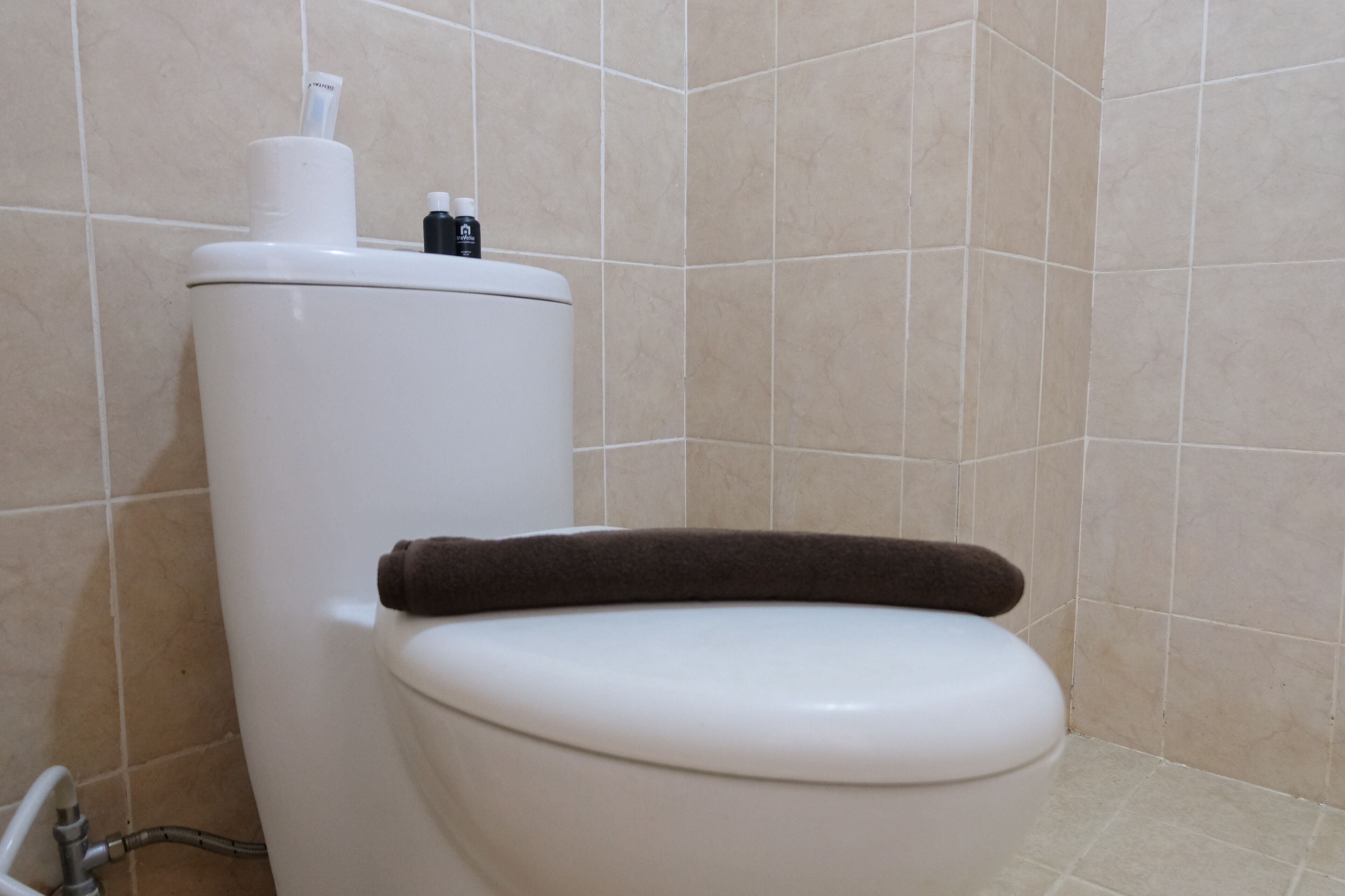 Studio | Phòng tắm | Buồng tắm vòi sen, khăn tắm 