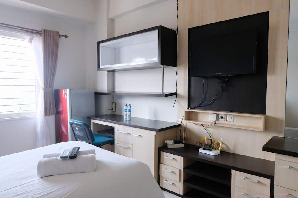 Best Studio Apartment At Pinewood Jatinangor