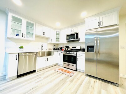 40% OFF Upland 2 Master Bedrooms - Close To Colleges & Hospitals