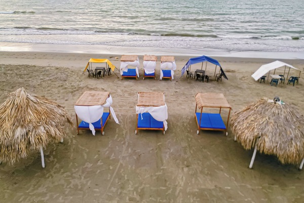 Vue sur la plage/lâocĂ©an