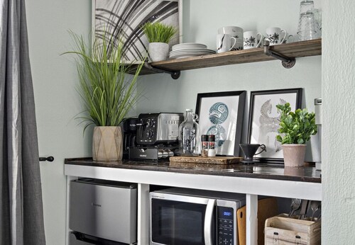 1964 Earthquake Cottage At Slumber Village