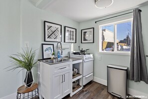 Fridge, microwave, oven, stovetop