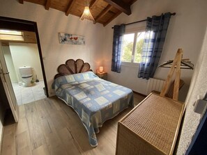 4 Schlafzimmer, Bügeleisen/Bügelbrett, kostenloses WLAN