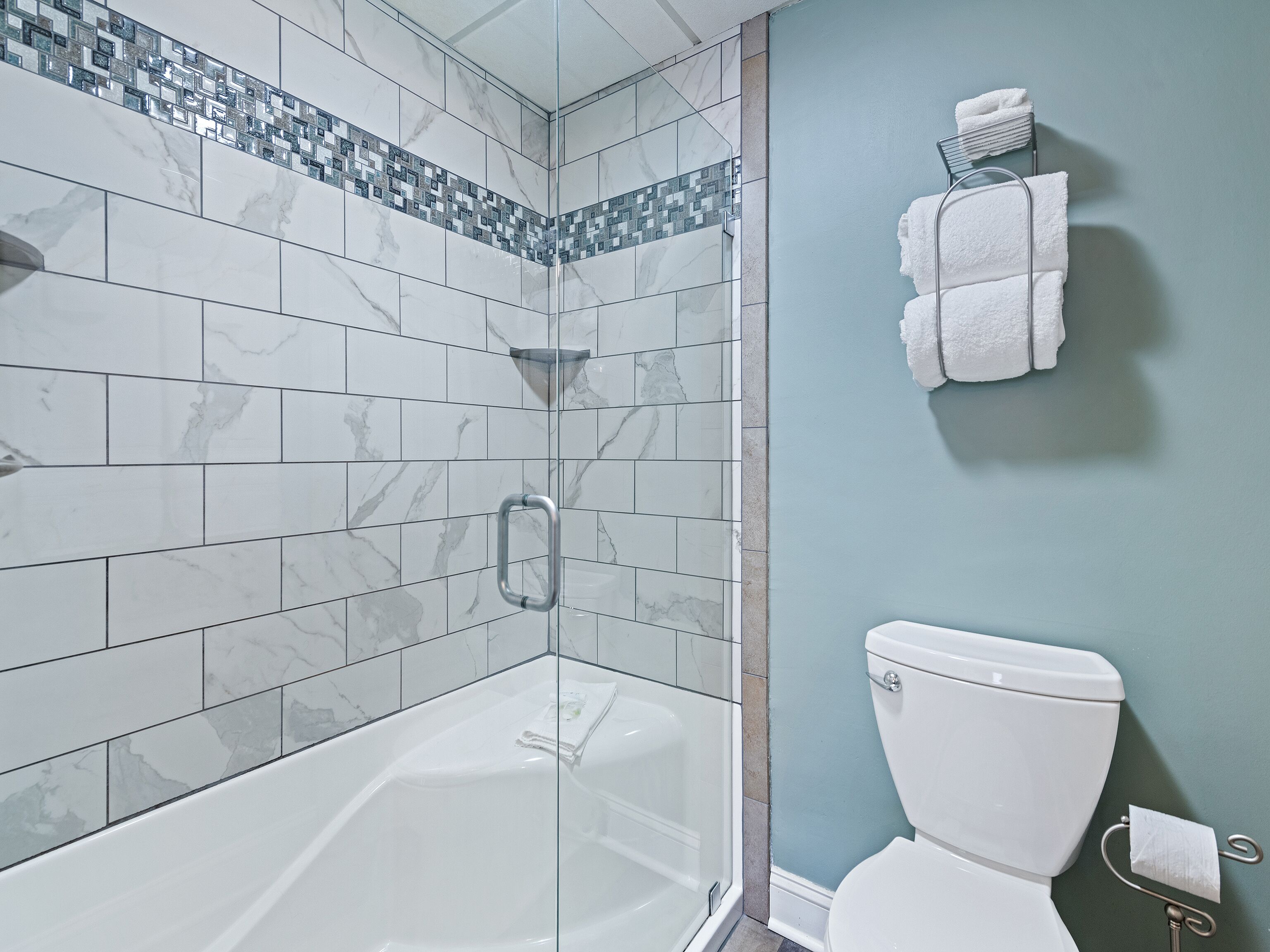 Douche, serviettes fournies