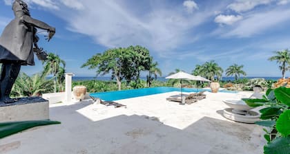 Private & Exclusive Luxury Villa.