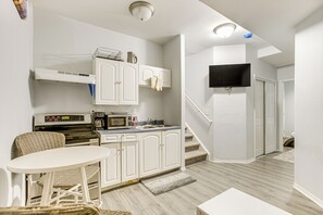 Interior - 10 Mi to Downtown: Convenient Denver Apartment! (Denver)