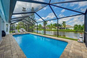 A heated pool - Stunning Naples Home w/ Pool, Patio, Water Views (Naples)